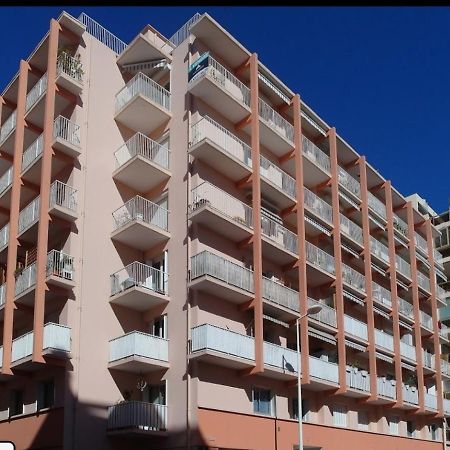 Spacious Apartment In The Heart Of Juan Les Pins ! エクステリア 写真